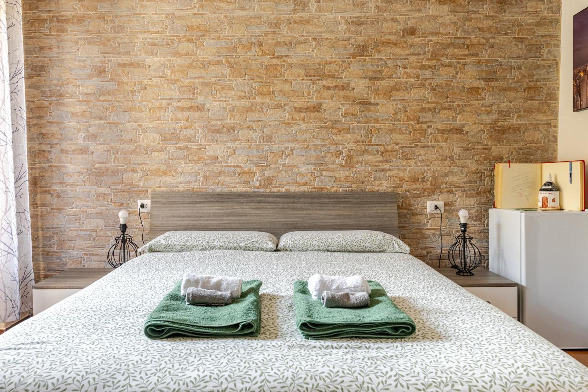 La Bettola Di Cremia Hotel ภายนอก รูปภาพ